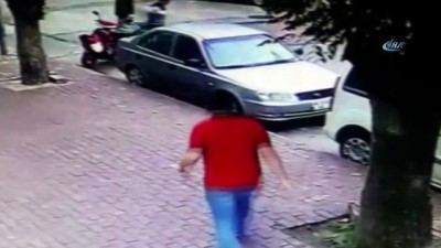  İki motosikletli böyle çarpıştı