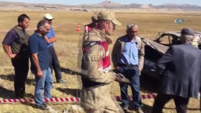  Lastiği patlayan otomobil şarampole uçtu: 1 ölü, 3 yaralı 