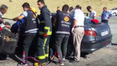  Otomobille tır çarpıştı: 1 yaralı