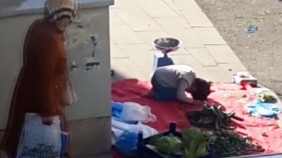  Ezanın sesini duydu, namaz kılmaya başladı 