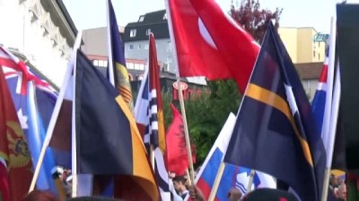 diyalog -  - Kosova Cumhurbaşkanı başkent Priştine’de protesto edildi Videosu