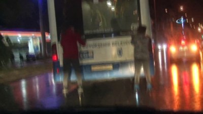  Patenci gençlerden Ankara trafiğinde tehlikeli oyun