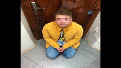 katil zanlisi -  Polis, cinayeti hırkadaki kopuk düğmeden çözdü  Videosu