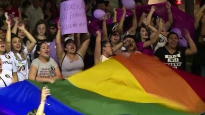sonar - Brezilya'da kadınlar 'aşırı sağcı' aday Jair Bolsonaro’ya karşı protesto düzenledi Videosu