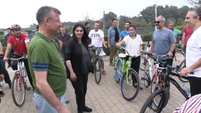Sarıeroğlu, partililerle bisiklet sürdü - ADANA 