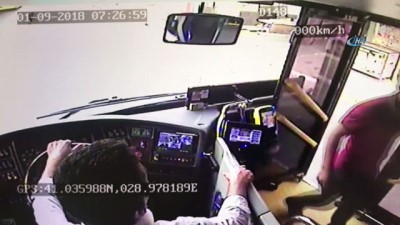  Bıçaklanan otobüs şoförü kamerada