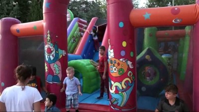  Bu alışveriş alanında 'dolar'a yer yok