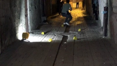 silahli baskin -  Diyarbakır’da ev baskını: 2 yaralı  Videosu