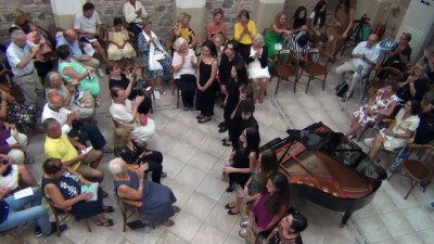  İdil Biret ve öğrencileri Ayvalık'ta büyüledi 