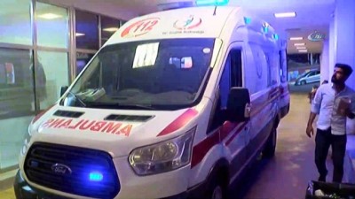 hasta yakini -  Şanlıurfa’da 112 Acil Servis görevlisi hasta yakını tarafından bıçaklandı  Videosu