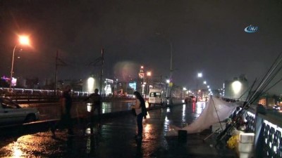 balik tutma -  İstanbul’da sağanak yağış etkili olmaya başladı  Videosu