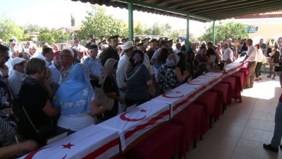 askeri toren -  - KKTC'de 12 Şehit 44 Yıl Sonra Defnedildi Videosu