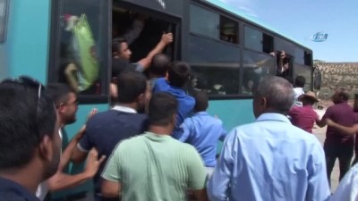 can guvenligi -  10 günlük bebeğiyle savaştan kaçarak Türkiye'ye sığındı  Videosu