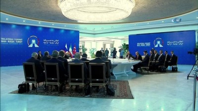 siginma -  Mülteciler sınırdan Türkiye'ye böyle giriş yaptı... Türkiye'ye göç başladı  Videosu