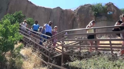 yeralti sehri -  Aksaray turistlerin uğrak yeri oldu  Videosu