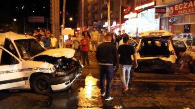  Trabzon'da zincirleme trafik kazası: 7 yaralı