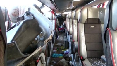 yolcu otobusu - Yolcu otobüsü devrildi: 6 ölü (2) - AKSARAY  Videosu