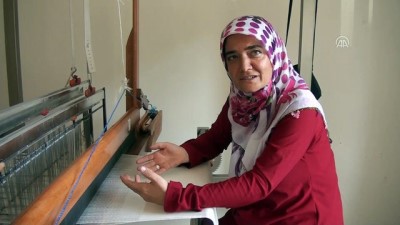 el emegi goz nuru - Yöresel dokumacılığı yaşatmaya çalışıyorlar - ANTALYA  Videosu