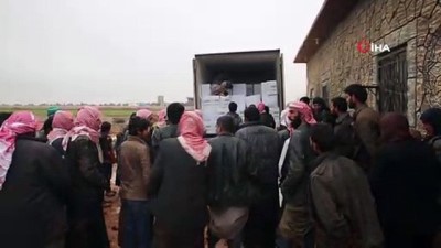 lyon -  Çadırda yaşayan Suriyelilere gıda yardımı  Videosu