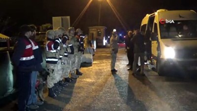 kontrol noktasi -  Ersoy: 'Türkiye bütün bu ateş çemberi içerisinde bir huzur adası haline geldi”  Videosu