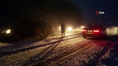 mahsur kaldi -  Sındırgı-Akhisar yolunda 30 araç mahsur kaldı Videosu