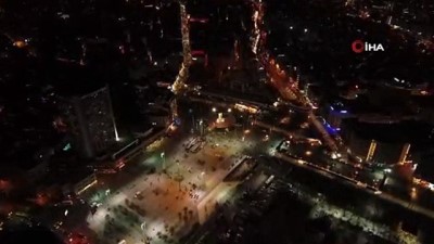  Yeni yıla saatler kala Taksim Meydanı havadan görüntülendi 
