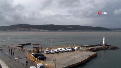  Çanakkale Boğazı'nın rengi değişti 