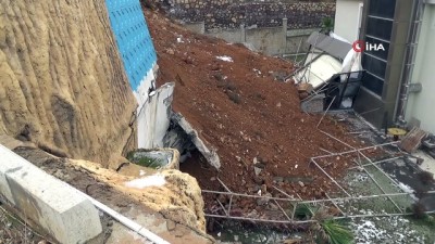  İstinat duvarı böyle çöktü 
