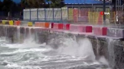 korfez -  Lodos, Kuzey Ege'de dev dalgalar oluşturdu  Videosu