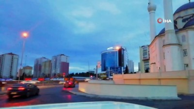  Sığırcıkların gökyüzünde etkileyen dansı 