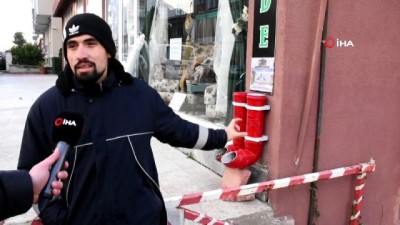  Sokak hayvanları için su borusundan bitmeyen mama kabı yaptı 