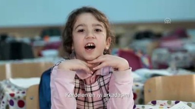 ders kitabi - Suriye uyruklu Roya ile Kardelen'in dostluğu kamu spotunda - ANKARA  Videosu