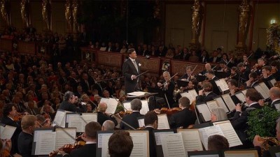 yeni yil - Viyana'da ünlü yılbaşı konserini Alman Maestro Christian Thielemann yönetti Videosu