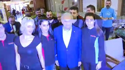 Binali Yıldırım çeşitli ziyaretlerde bulundu - İSTANBUL