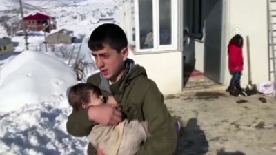 paletli ambulans - Ekipler Nisa bebek için seferber oldu - BİNGÖL Videosu