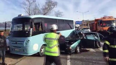 Fatsa'da zincirleme trafik kazası: 2 ölü, 4 yaralı - ORDU