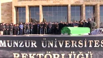 Futbol oynarken vefat eden öğretim görevlisinin cenazesi toprağa verildi - TUNCELİ 