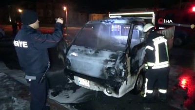 polis -  Karaman’da park halindeki kamyonet alev alev yandı  Videosu