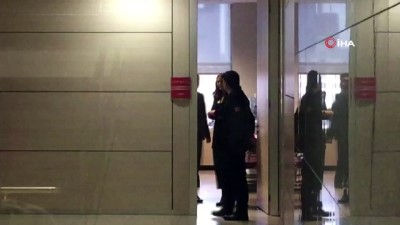  Oyuncu Deniz Çakır savcılığa ifade vermek üzere İstanbul Adliyesi'ne geldi 