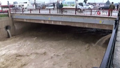 kanal a -  Şiddetli yağış sonrası kanal taştı, keresteci dükkanlarını su bastı  Videosu