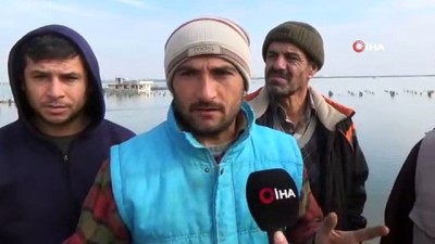 tarim arazisi -  Sular altında kalan evlerini terk ettiler  Videosu