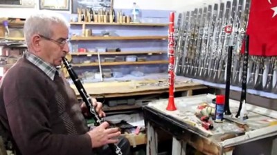 klarnet ustasi -  Emekli şoför Hasan Yonar, yaptığı el emeği klarnetleri atölyesinde sergiliyor  Videosu