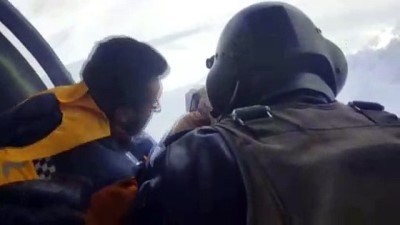 helikopter - Mehmetçik, köyde mahsur kalan hastayı hastaneye ulaştırdı - ŞIRNAK  Videosu