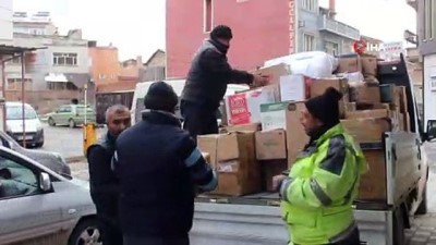 kuru bakliyat -  Türkmenler için yardım tırları yola çıktı Videosu