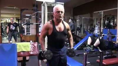 kuruyemis - 70 yaşında vücut geliştirme sporu yapıyor - RİZE  Videosu