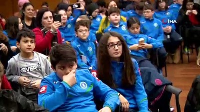 milli sporcular - Sporun yıldızları Bursalı gençlerle buluştu  Videosu