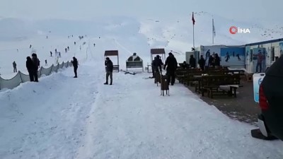 isaf -  - Çaldıran kayak merkezine yoğun ilgi  Videosu