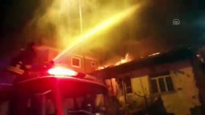 yasli kadin - Evi yanan yaşlı kadın yardım bekliyor - DENİZLİ  Videosu