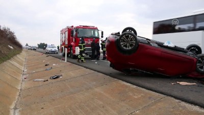 Tekirdağ'da otomobil devrildi: 2 yaralı 