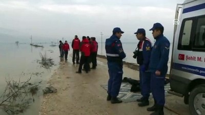 Teknenin batması sonucu kaybolan avcının cesedi bulundu (2) - İZMİR 